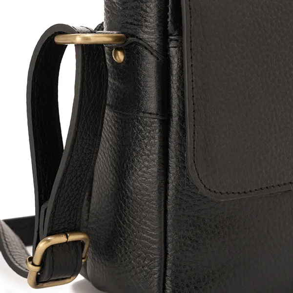 Alina – Multi-Pocket Leather Crossbody Bag