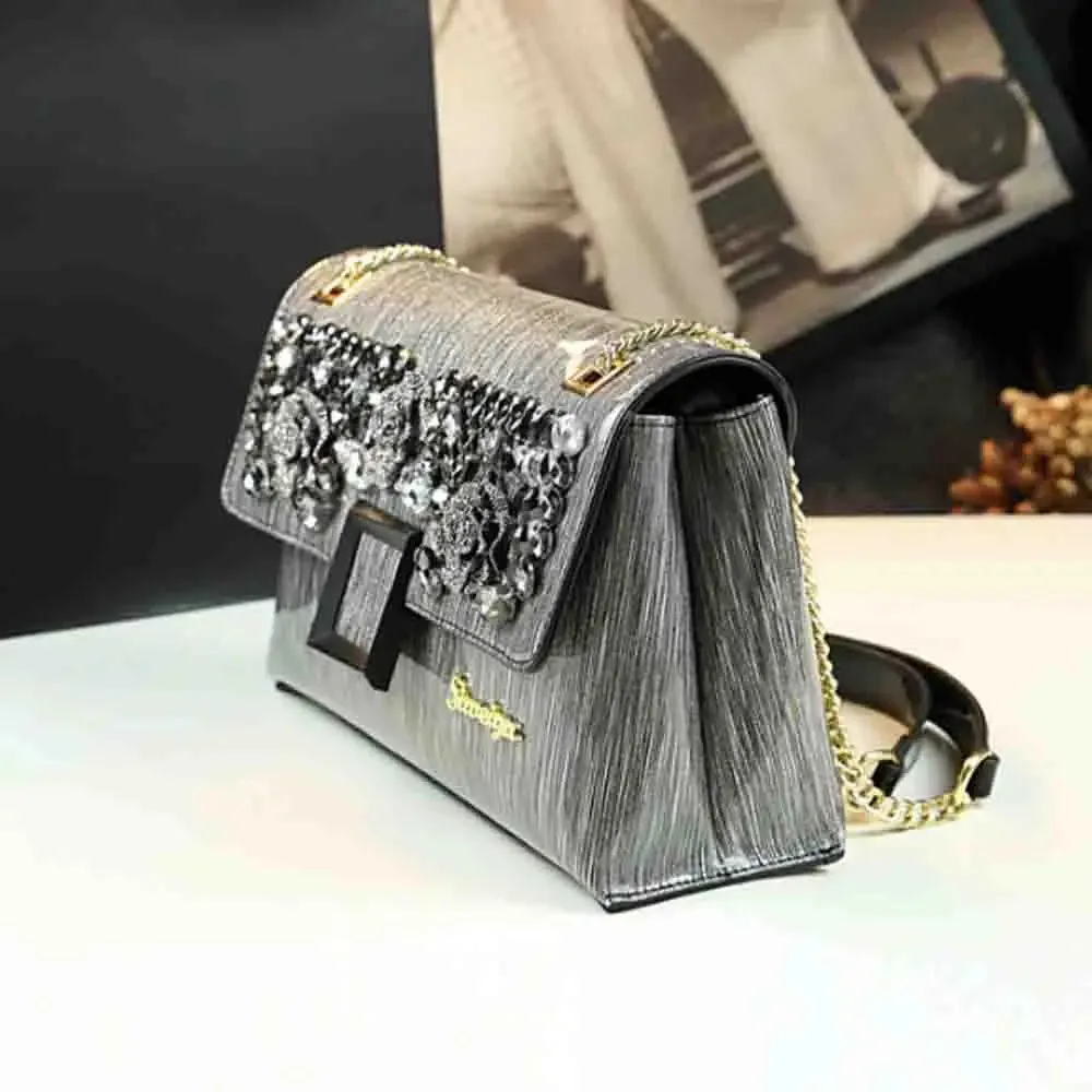 Elegant Women Chains Shoulder Clutch Bag Luxury Patent Leather with Diamond Noble Ladies Handbag