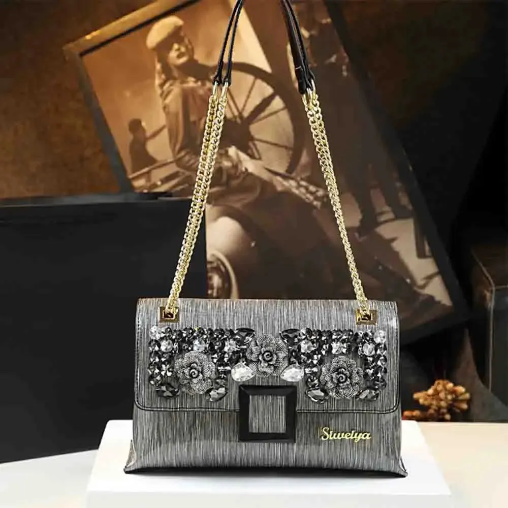 Elegant Women Chains Shoulder Clutch Bag Luxury Patent Leather with Diamond Noble Ladies Handbag