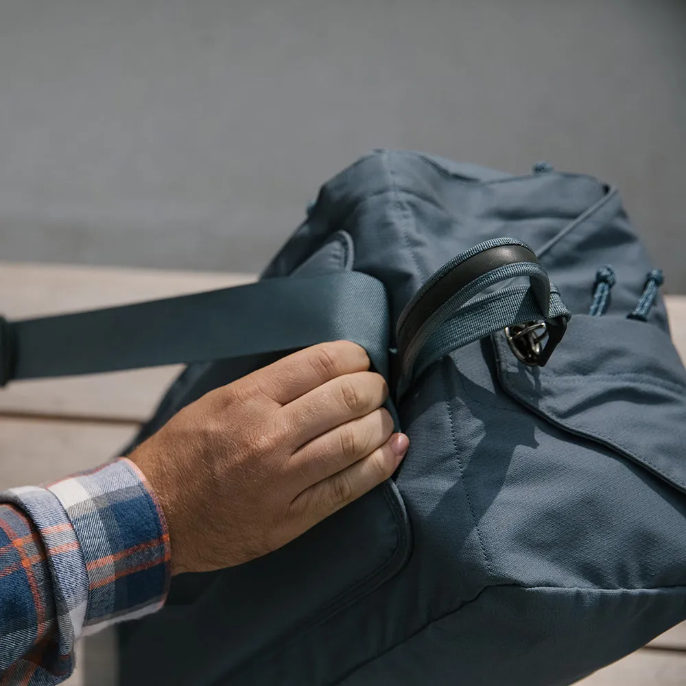 Miles The Duffle Bag 28L
